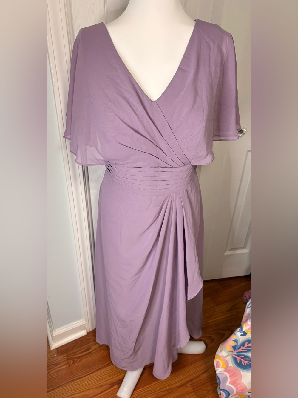 Women's Lavender V-Neck Chiffon Wrap Dress